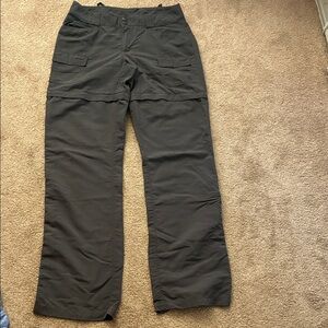 North Face Zip Off Shorts size 6 Long